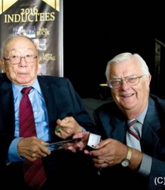 2016 Founder’s Award recipent, Larry Kwong, the first person of Asian descent to play in the NHL (left), with Alberta Hockey Hall of Fame Selection Committee member Jim Fisher (right)